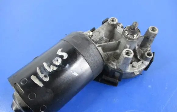 Seat Toledo I (1L) Front wiper linkage and motor