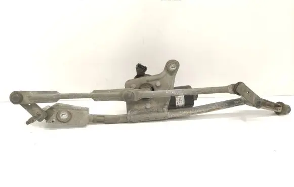 Volvo V70 Front wiper linkage and motor 09151848 2424C