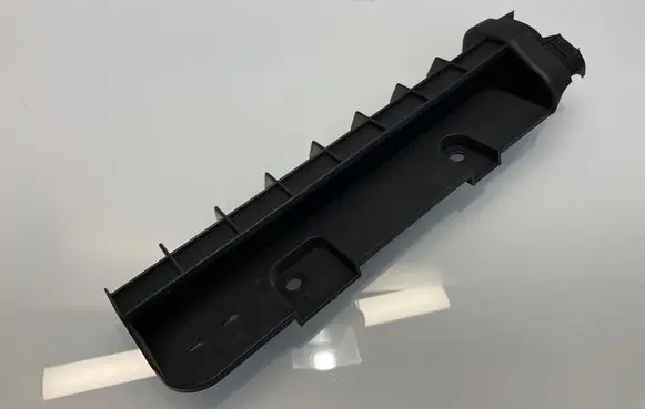 Mercedes-Benz E C207 W207 Other trunk/boot trim element 9918008125