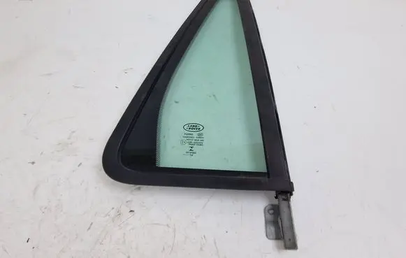 Land Rover Freelander 2 - LR2 Rear vent window glass E000090 43R000055 DOT747M540AS2