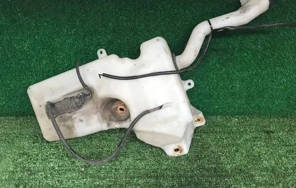 Fiat Fiorino Windshield washer fluid reservoir/tank