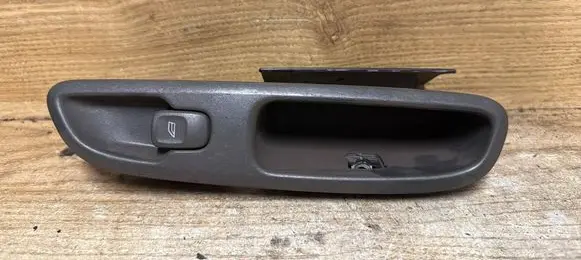 Volvo V70 Electric window control switch 9193301