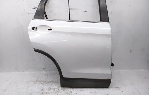 Honda CR-V Rear door