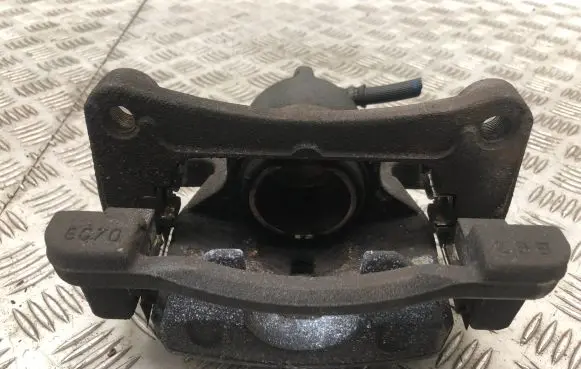 Mazda CX-5 II Front brake caliper