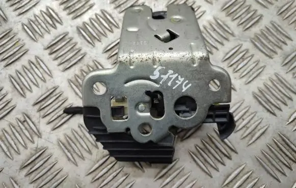 Audi A4 S4 B8 8K Tailgate/trunk/boot lock/catch/latch