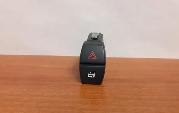 BMW 5 F10 F11 Hazard light switch 9161896 9589