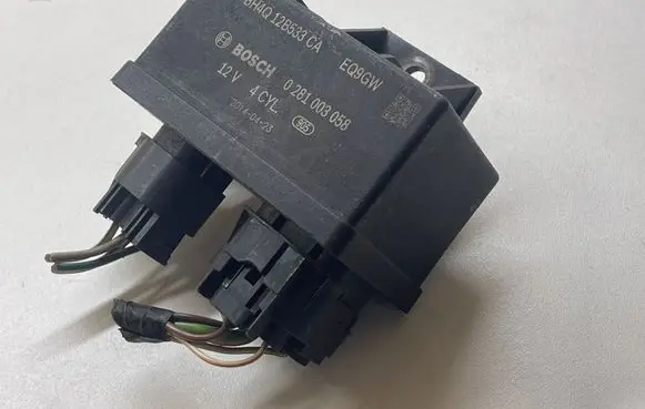 Land Rover Range Rover Sport L494 Glow plug pre-heat relay BH4Q12B533CA 20140423 0281003058