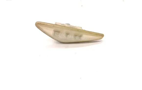 BMW 3 E46 Front fender indicator light