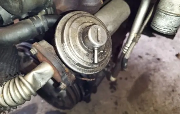 Ford Mondeo Mk III EGR valve 1S7Q9D475AE