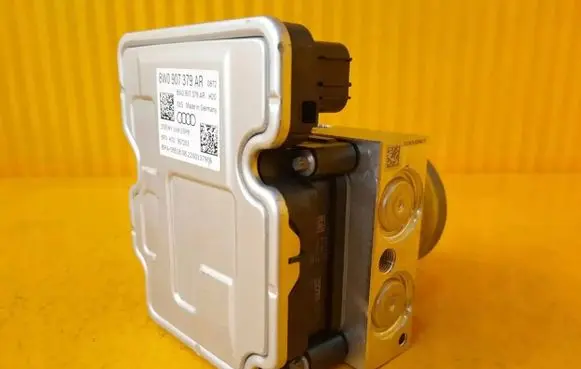 Audi A4 S4 B9 ABS Pump 8W0907379AR