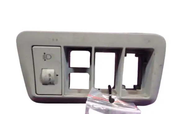 Hyundai Santa Fe Light switch 751U00080