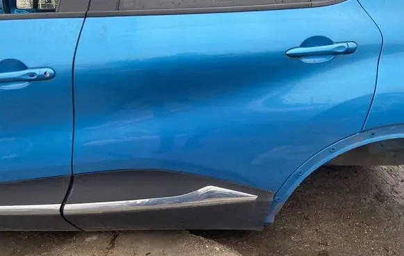 Renault Captur Rear door 