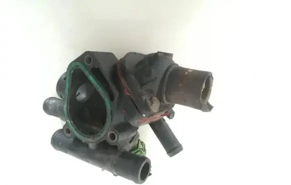 Volvo S40, V40 Engine coolant pipe/hose 8200065390 8200065392