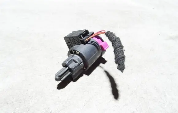 Audi A4 S4 B8 8K Brake pedal sensor switch 4F0945459B