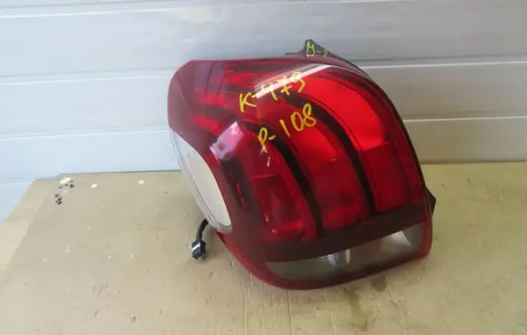 Peugeot 108 Rear/tail lights 815600H132
