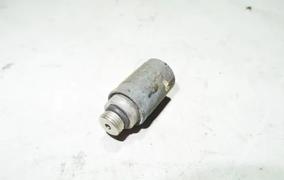 Audi Q7 4L Air suspension valve block 