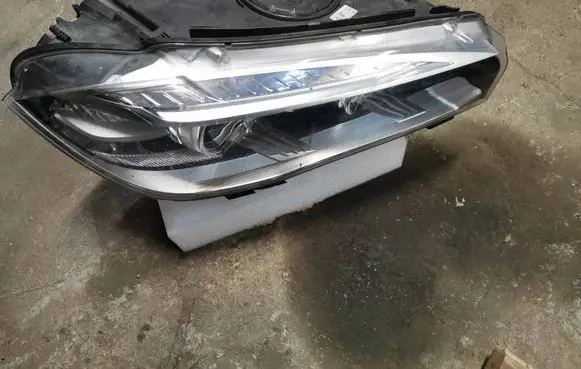 Headlight/headlamp