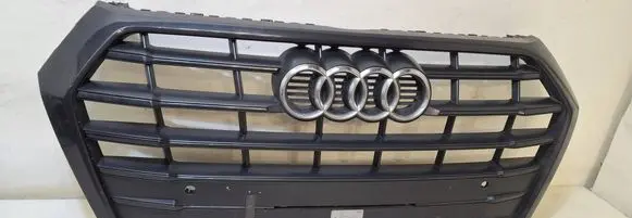 Audi Q5 SQ5 Front bumper upper radiator grill 80A853651C