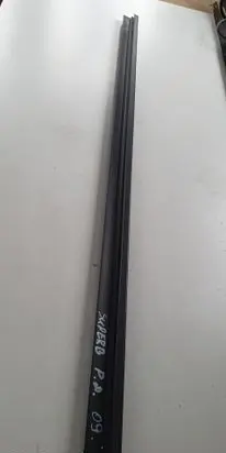 Skoda Superb B6 (3T) Rubber seal front door window/glass 