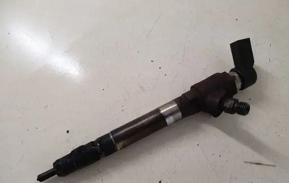 Fuel injector