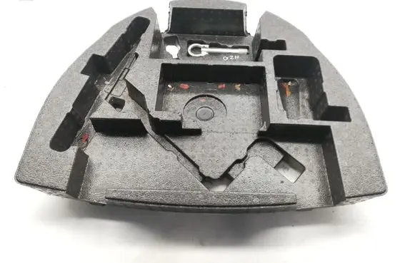 Toyota Auris E180 Other trunk/boot trim element 6477702200
