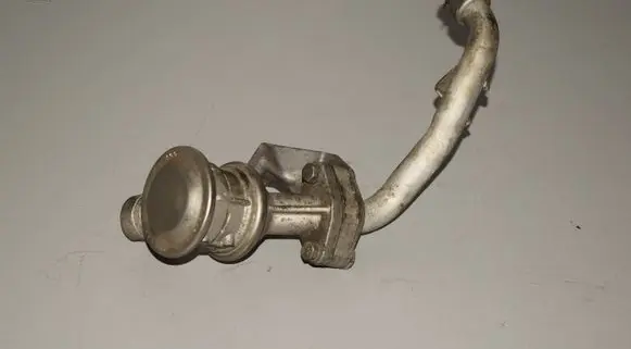 BMW 7 E65 E66 EGR valve 7508273