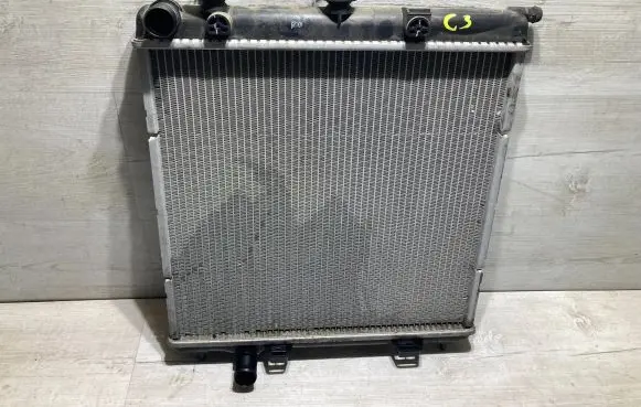 Citroen C3 Coolant radiator 9684822780