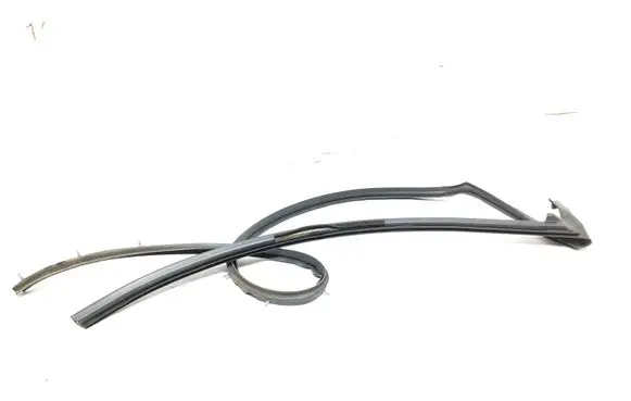 Porsche 718 Cayman 982 982c Rubber seal front coupe door 99102547700