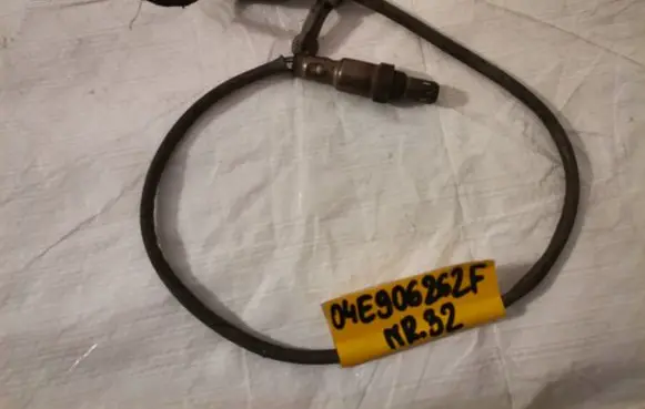 Volkswagen Golf VII Lambda probe sensor 04E906262F