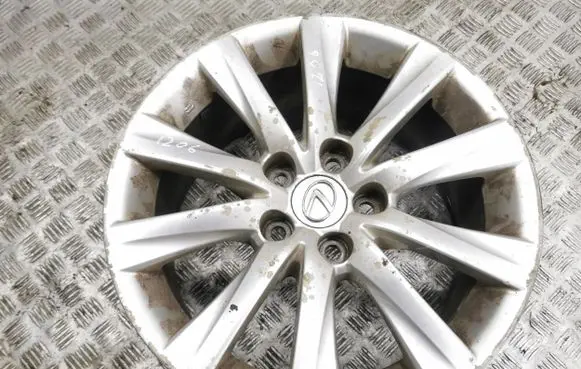 Lexus IS III XE30 R17 alloy rim 
