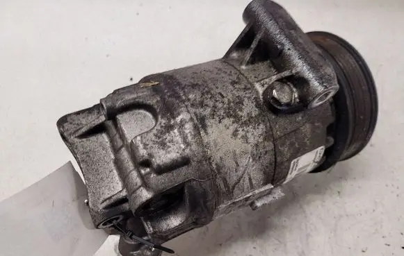 Renault Laguna III Air conditioning (A/C) compressor (pump) 8200669284 0827001212A 01140548