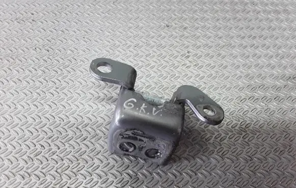 Honda CR-V Rear door upper hinge