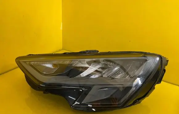 Audi A3 8Y Headlight/headlamp 8Y0941011