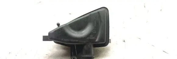 Mercedes-Benz E W212 Intake resonator A6421400087 4010323A