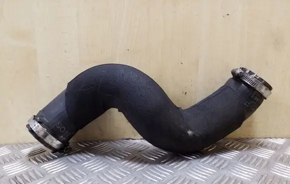 Audi Q5 SQ5 Intercooler hose/pipe 8R0145737N