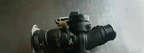 Peugeot 308 Throttle valve 9660030480