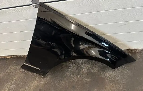 Mercedes-Benz CLS C218 X218 Fender