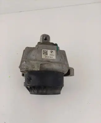 BMW 5 F10 F11 Engine mount bracket 6777382