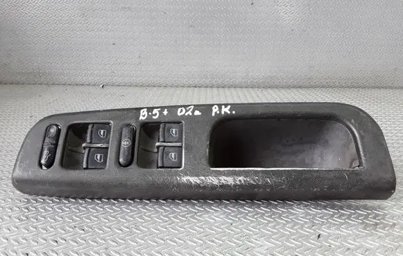 Volkswagen PASSAT B5.5 Electric window control switch 1J4959857B