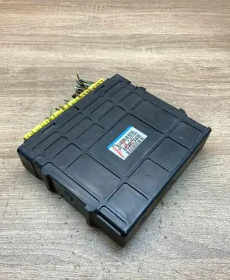 Mitsubishi Colt Engine control unit/module ECU MR578638 E6T31376H