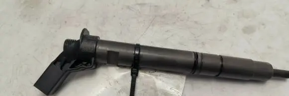 Audi Q7 4M Fuel injector 059130277CR3.0TDI