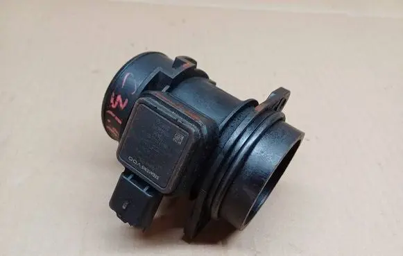 Toyota Aygo AB10 Mass air flow meter 5WK97004 9647144080 006036391