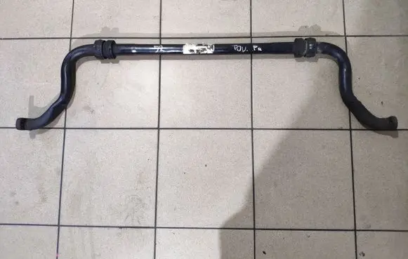 Volkswagen Touareg II Front anti-roll bar/sway bar 7L0411025H