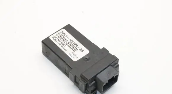 Land Rover Range Rover Sport L320 Seat heating relay 2R8314C724AB