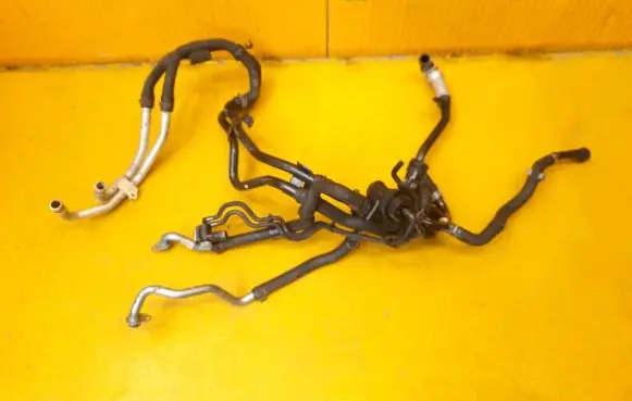Porsche Cayenne (9PA) Engine coolant pipe/hose 7P0121065M 7P0121070F