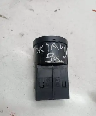 Skoda Octavia Mk1 (1U) Light switch 3b0941531b
