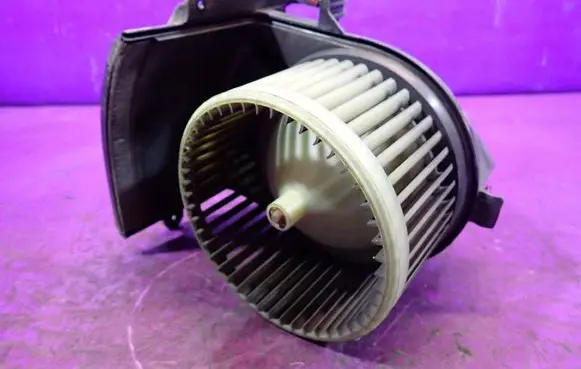 Renault Kangoo I Heater fan/blower 