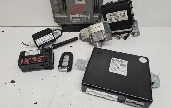 Hyundai ix35 Engine control unit/module ECU