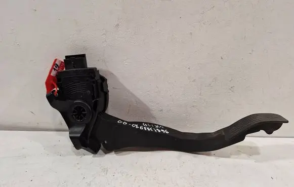 Citroen C3 Picasso Accelerator throttle pedal 9681383980