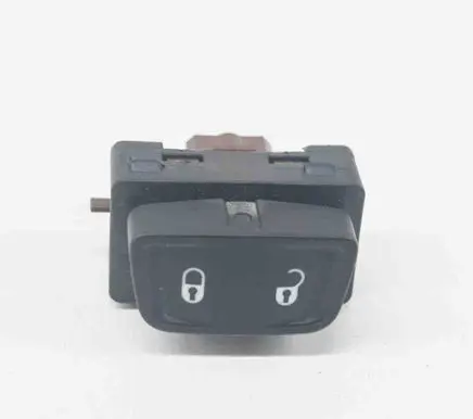 Fiat 500X Central locking switch button B569